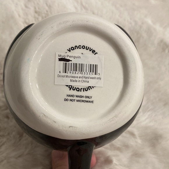 ☕️ VANCOUVER AQUARIUM MUG. - Picture 5 of 7